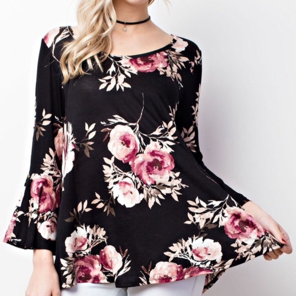 Floral Scoop Neck Top - Picture 4 of 4